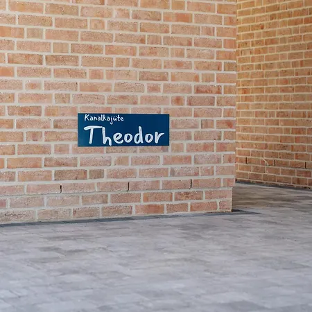 Kanalkajuete Theodor Hanerau-Hademarschen