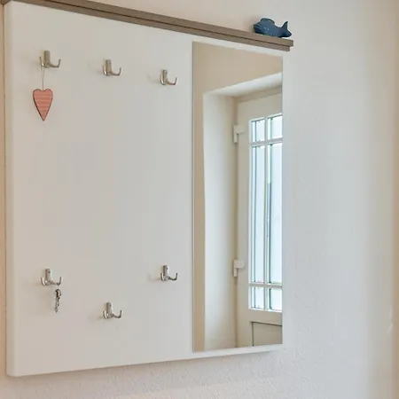 Kanalkajuete Theodor